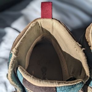 Ahnu Sugarpine Waterproof Hiking Boots 8.5